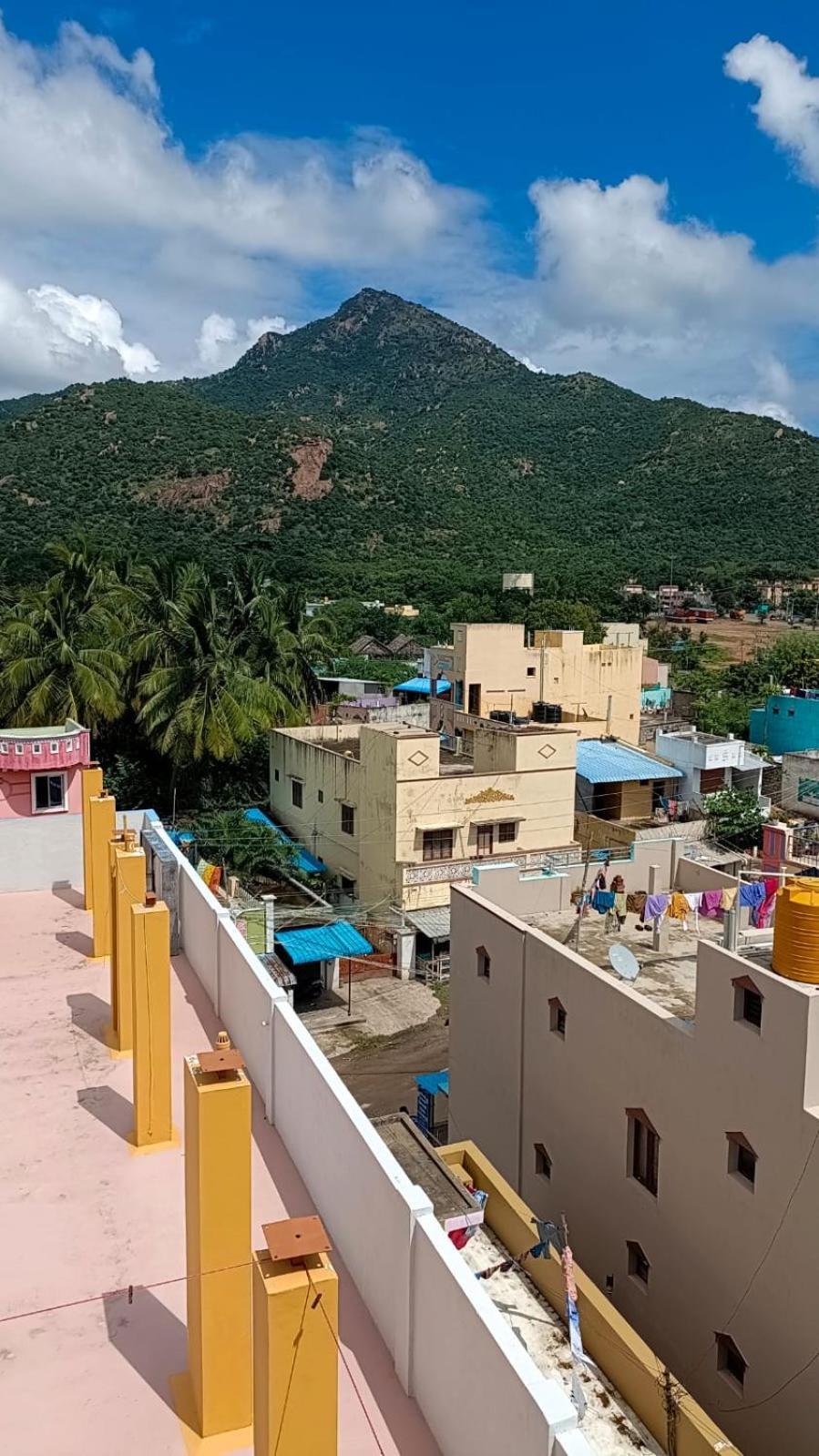 Sathya Guest House Tiruvannāmalai エクステリア 写真